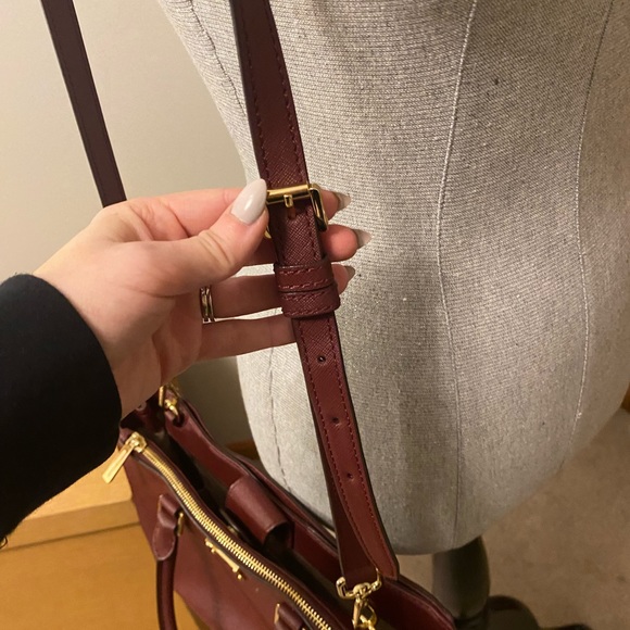 Michael Kors Crossbody - Picture 3 of 10